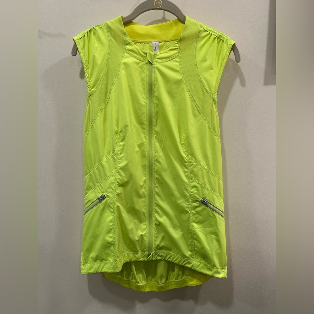 Lululemon Women's Cycling Vest - Yellow Sleeveless Zip Front Active Vest